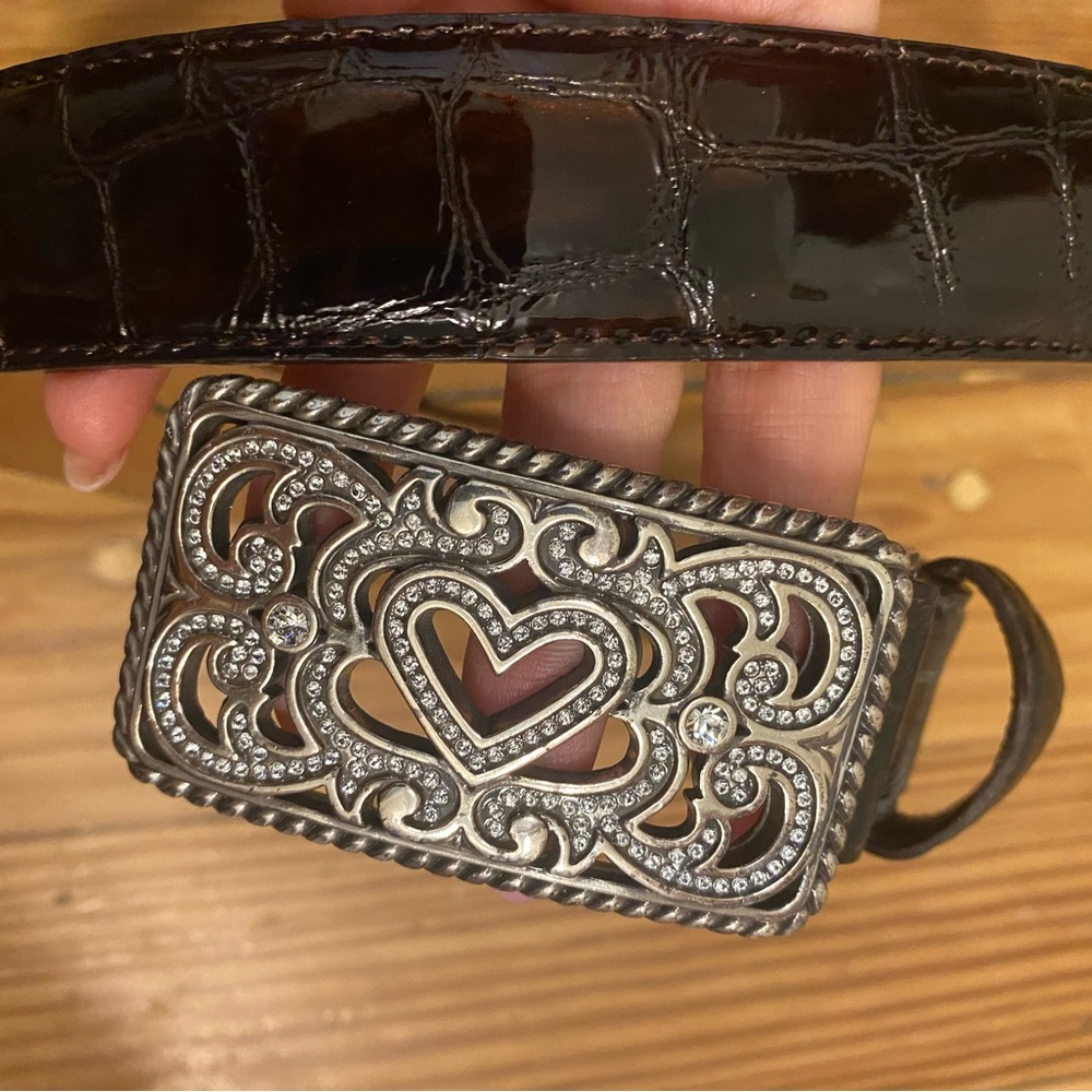 BRIGHTON EMBOSSED PATENT LEATHER BELT W/ HEART SILVER CRYSTAL BUCKLE BLING L34 - Picture 2 of 9